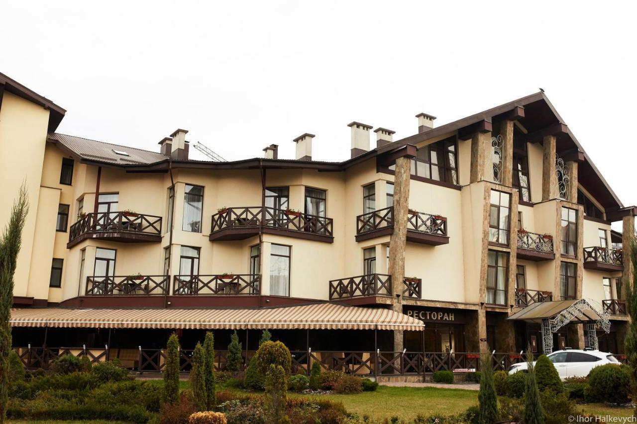Optima Collection Park Hotel Ivano-Frankivsk Exterior photo